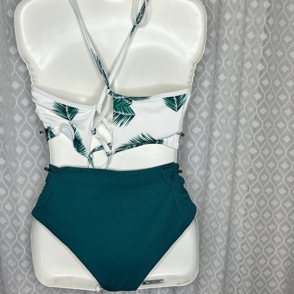 Zaful High Waisted Bikini Palm Leaf Print Criss Cross Back Swimsuit Size‎ L / 8 - Picture 3 of 6